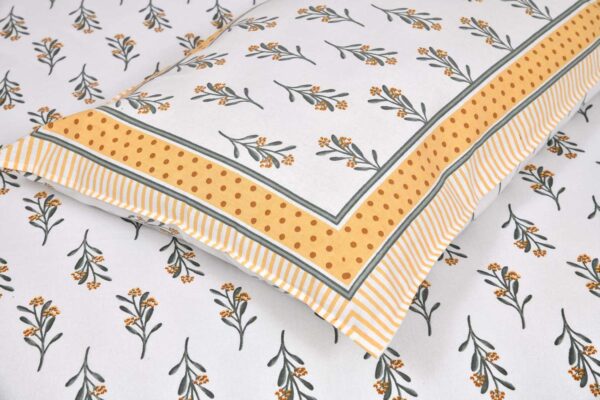 Ethnic Jaipuri- Buta Prints Cotton King Bedsheet with 2 pillow covers (Yellow)