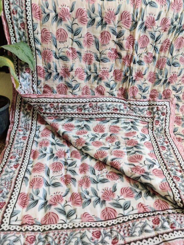 Cotton Mulmul Double Bed Jaipuri Razai Quilt Peach Floral Block Print