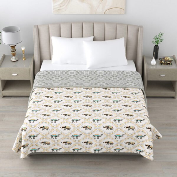 Camel Elephant Print Double Bed Cotton Dohar (100% Cotton, Reversible) – Pastel Green
