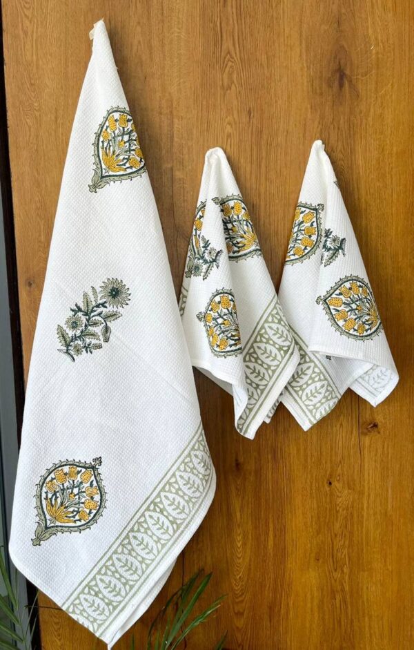 Hand Block Towel Set 1+2(Bath, Hand Towel) - Flower and Pot Print | Urban Jaipur (Copy)