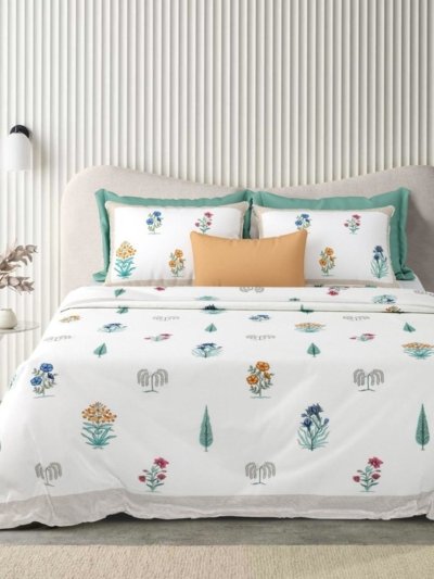 Ethnic - Floral Print Double Bed Bedsheet with Wildflower Accents - White, Green