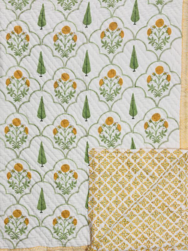 Suvarna – Hand Block Printed Jaipuri Quilt Double Bed (90x108 IN)