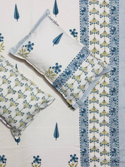 Karigari- Hand Block Printed King Size Bedsheet Set, Purple & Red Rose Bouquet Print