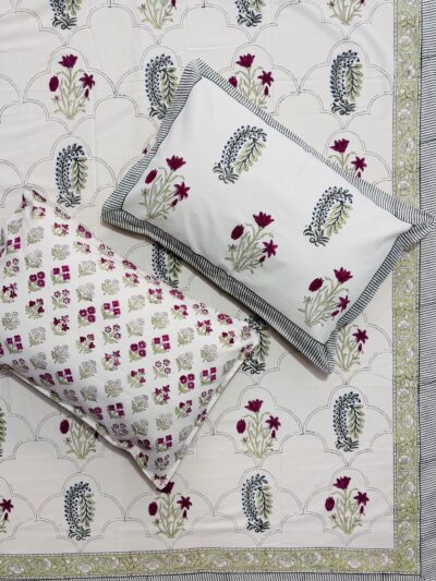 Karigari- Pure Cotton Jaipuri Bedsheet – Mughal Jaal Pattern with Bouquet & Boota Motifs